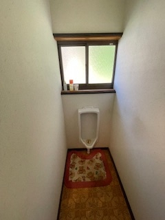 トイレ男.jpeg