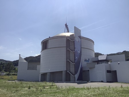 鯨と海の科学館外観