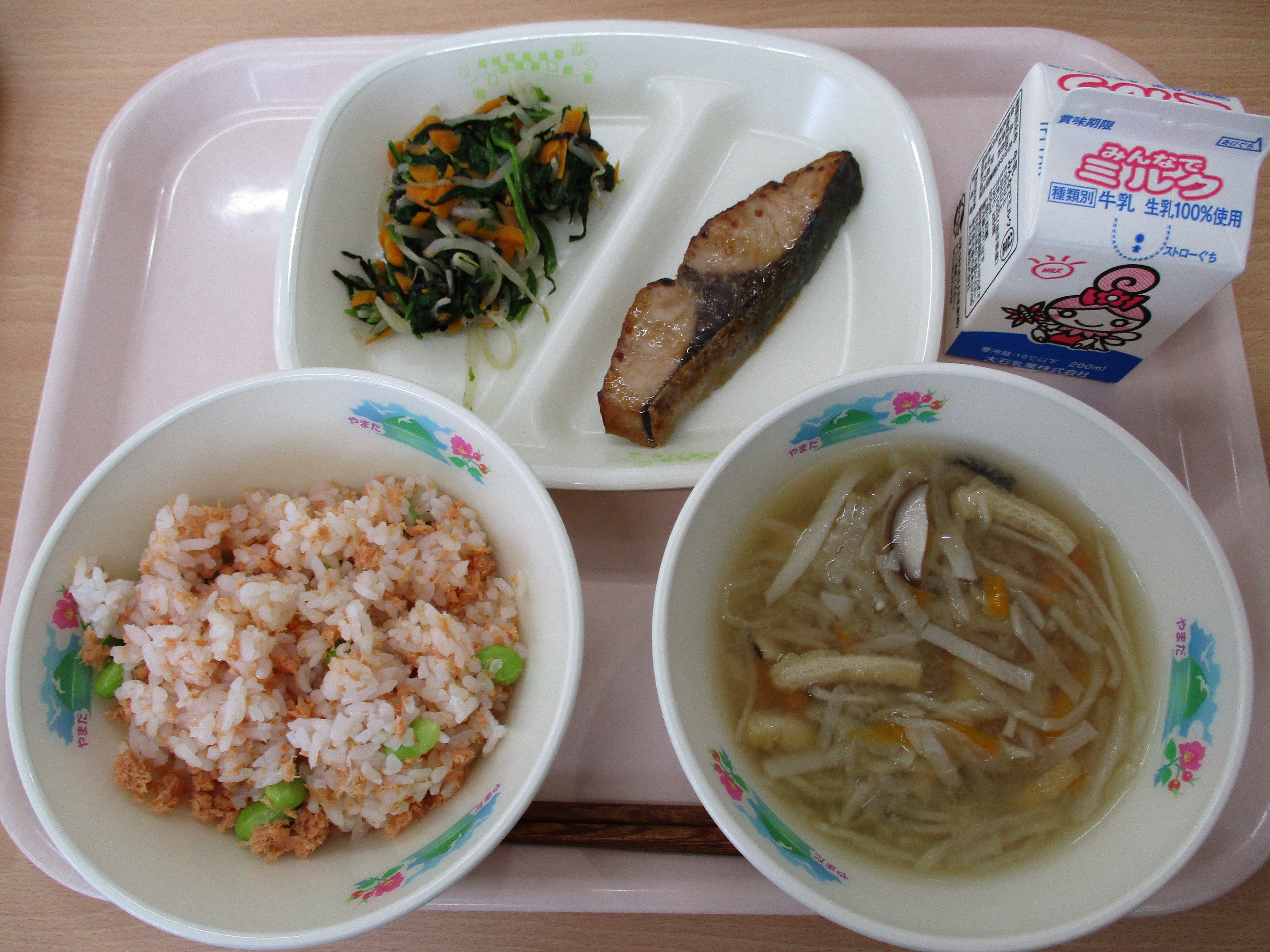 学校給食の写真紹介 山田町立学校給食センター 令和3年度9月前半分 岩手県山田町ホームページ